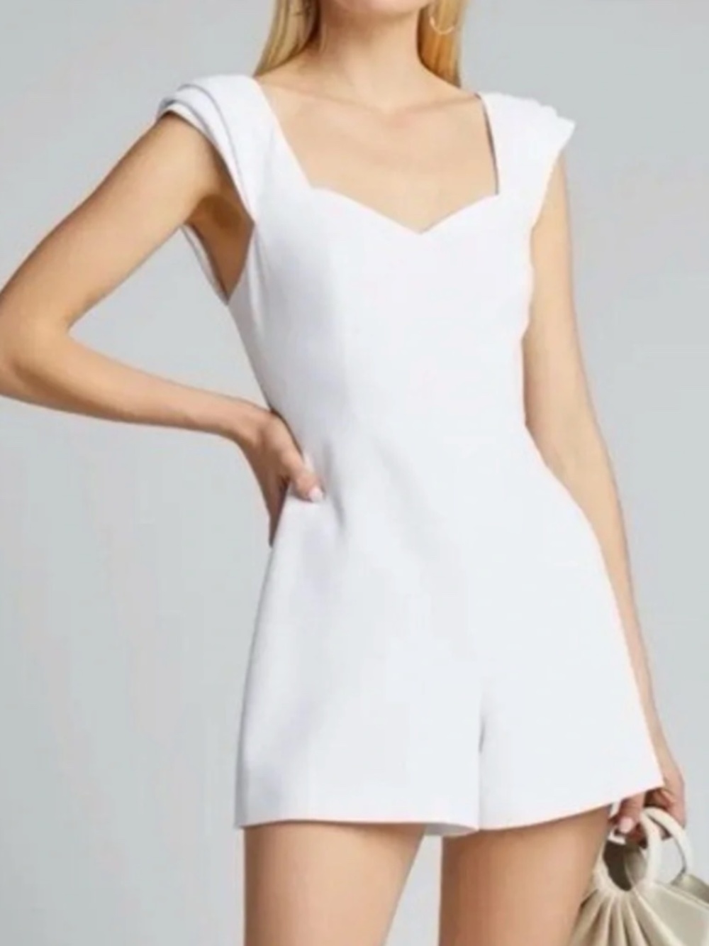 Alice + Olivia Iman Pleated Cap Sleeve Romper - 0